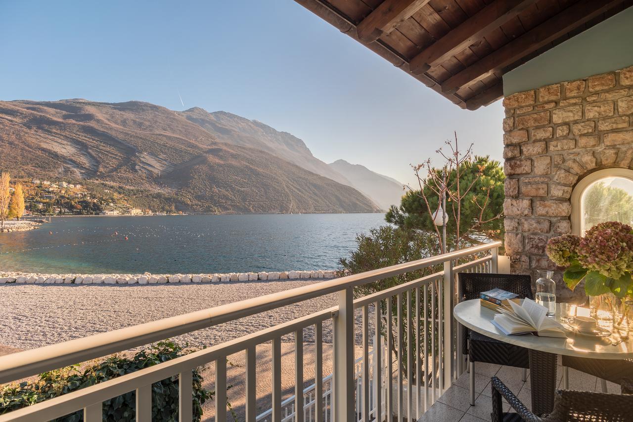 Casa Toblini Al Lago On The Beach Torbole Sul Garda Eksteriør billede